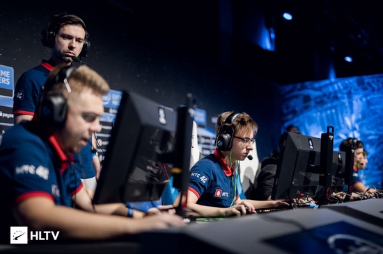 海信助力KPL首届年度总决赛共创金色雨的创新营销之道